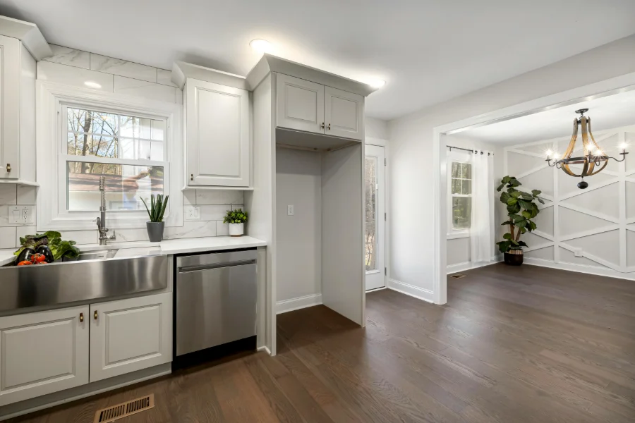 top commercial kitchen renovate